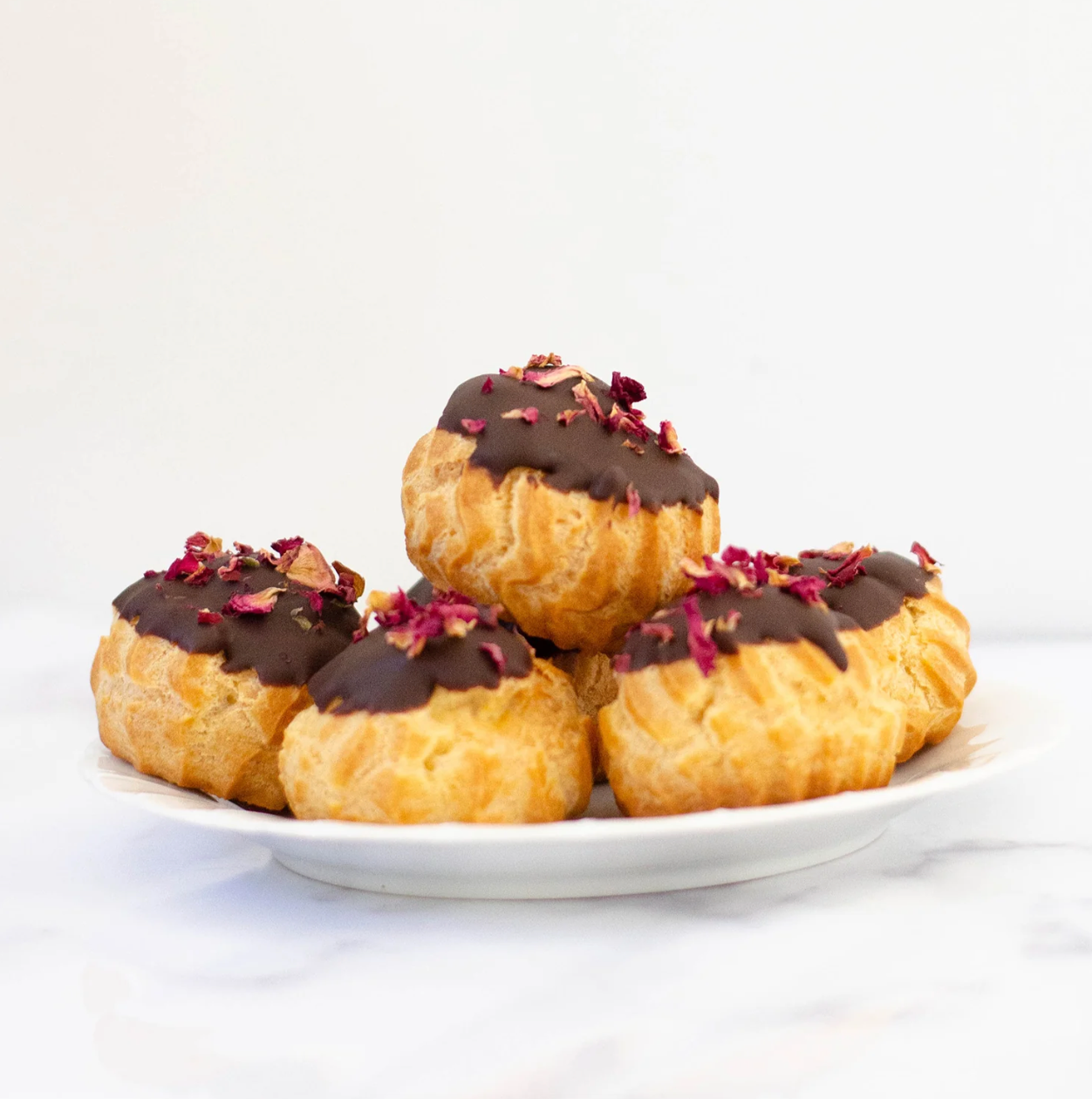 How to make Vanilla Creme Chantilly Profiteroles?